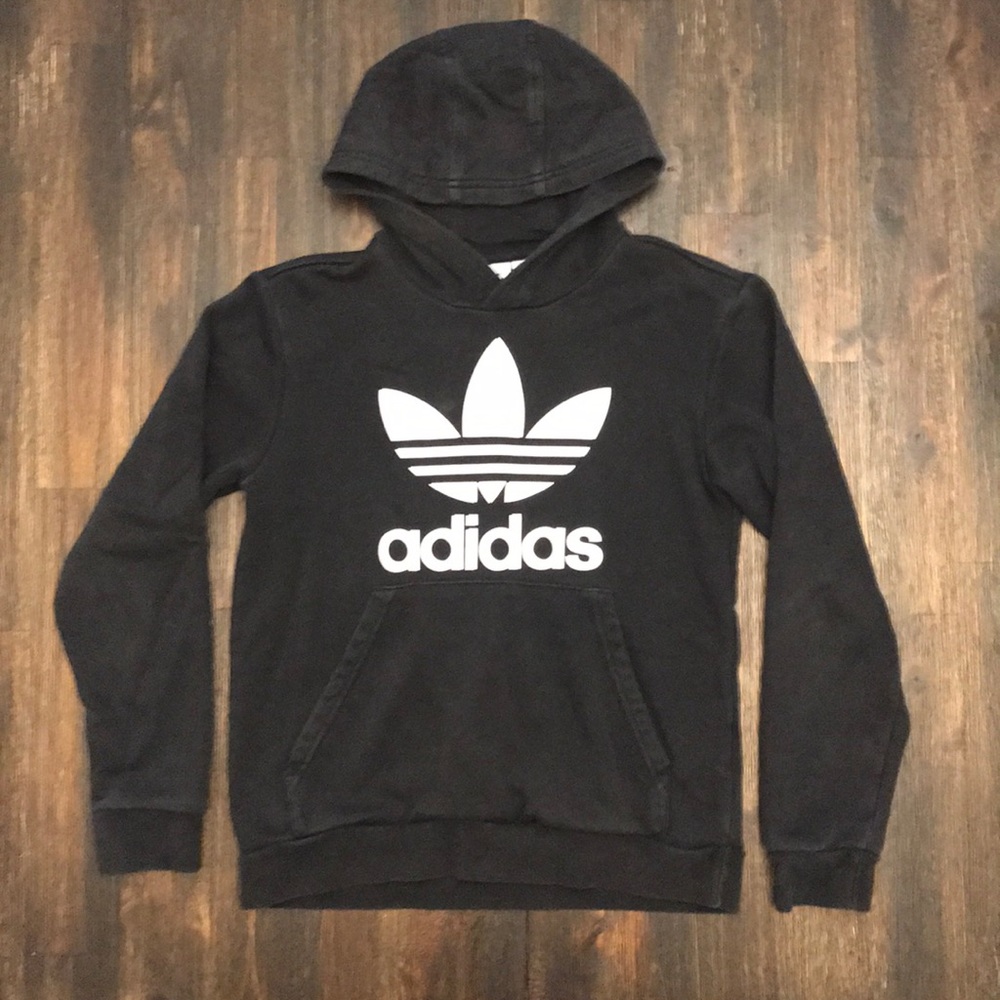 Boys Adidas sweatshirt size Medium.